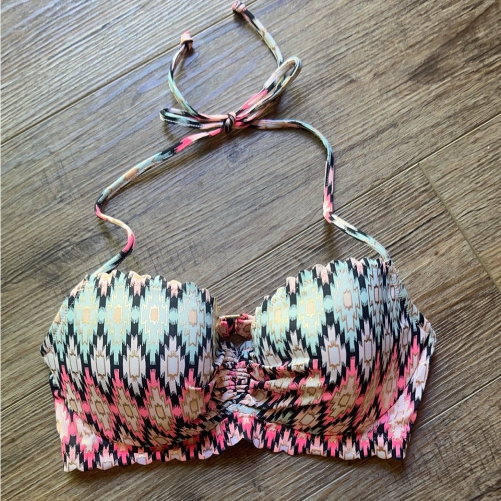 Victoria’s Secret bikini push up top